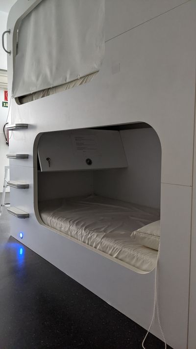 Weird camino bed